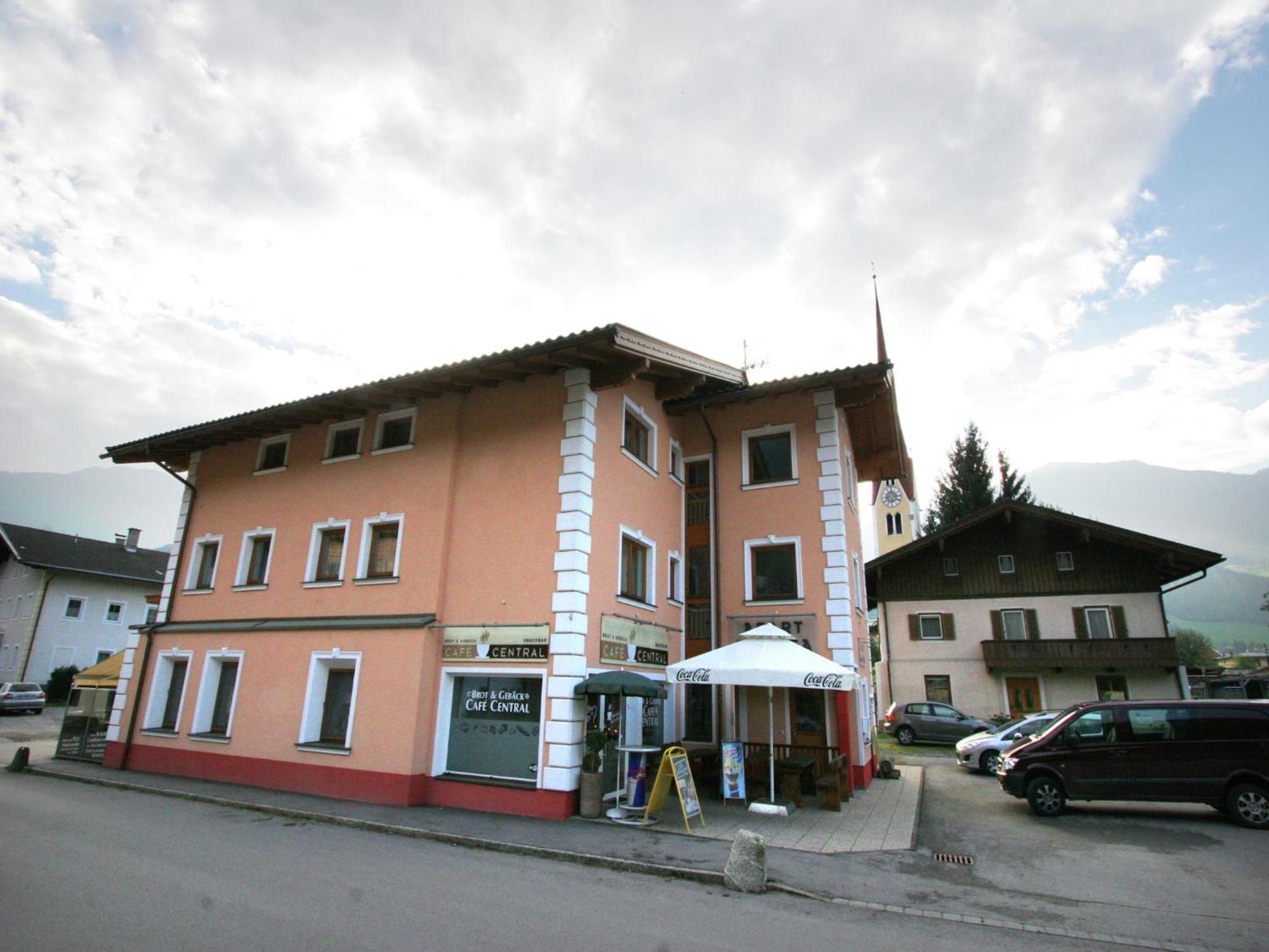 Spacious Apartment In Uderns Near Ski Area Luaran gambar