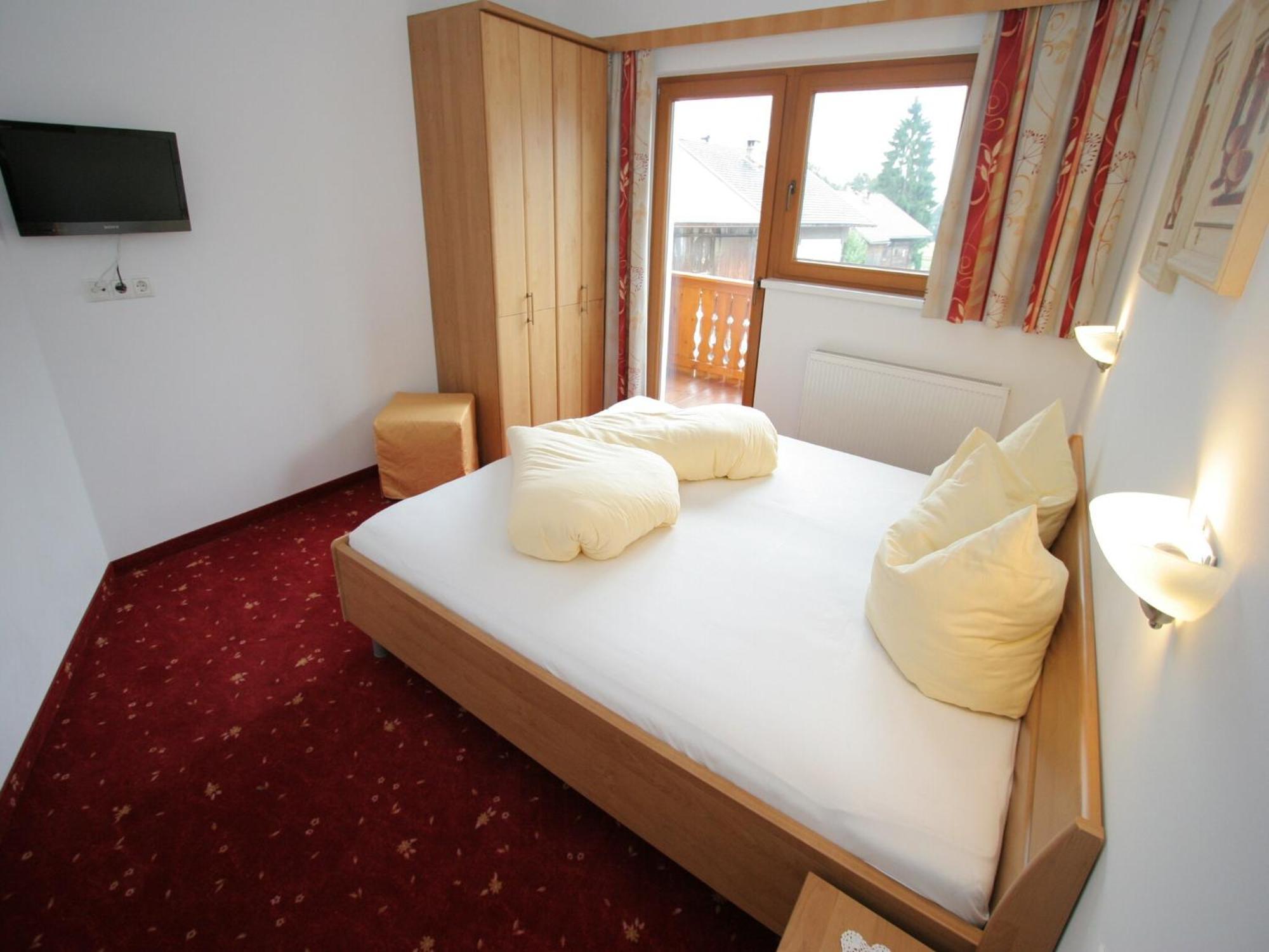 Spacious Apartment In Uderns Near Ski Area Luaran gambar