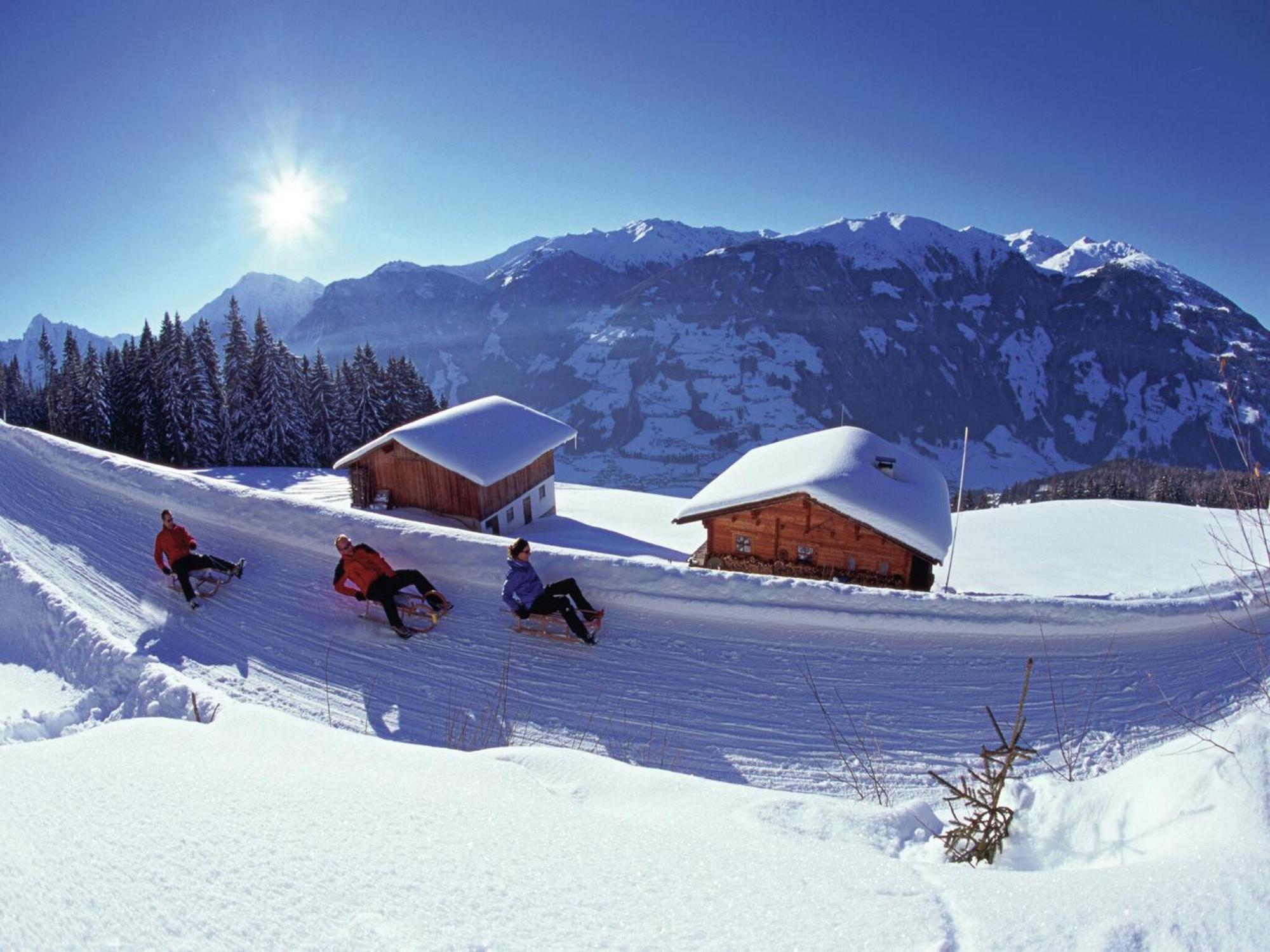 Spacious Apartment In Uderns Near Ski Area Luaran gambar