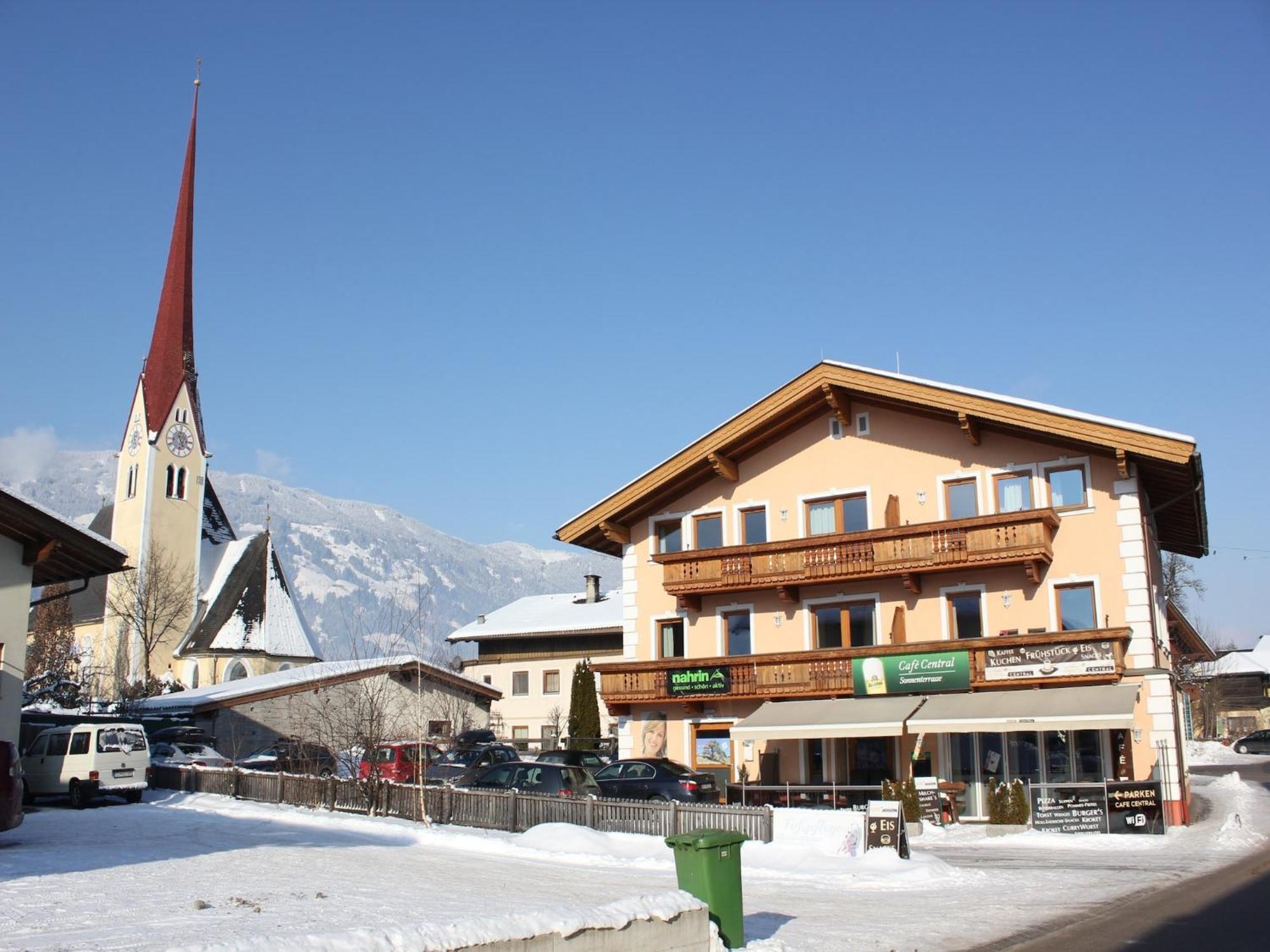 Spacious Apartment In Uderns Near Ski Area Luaran gambar